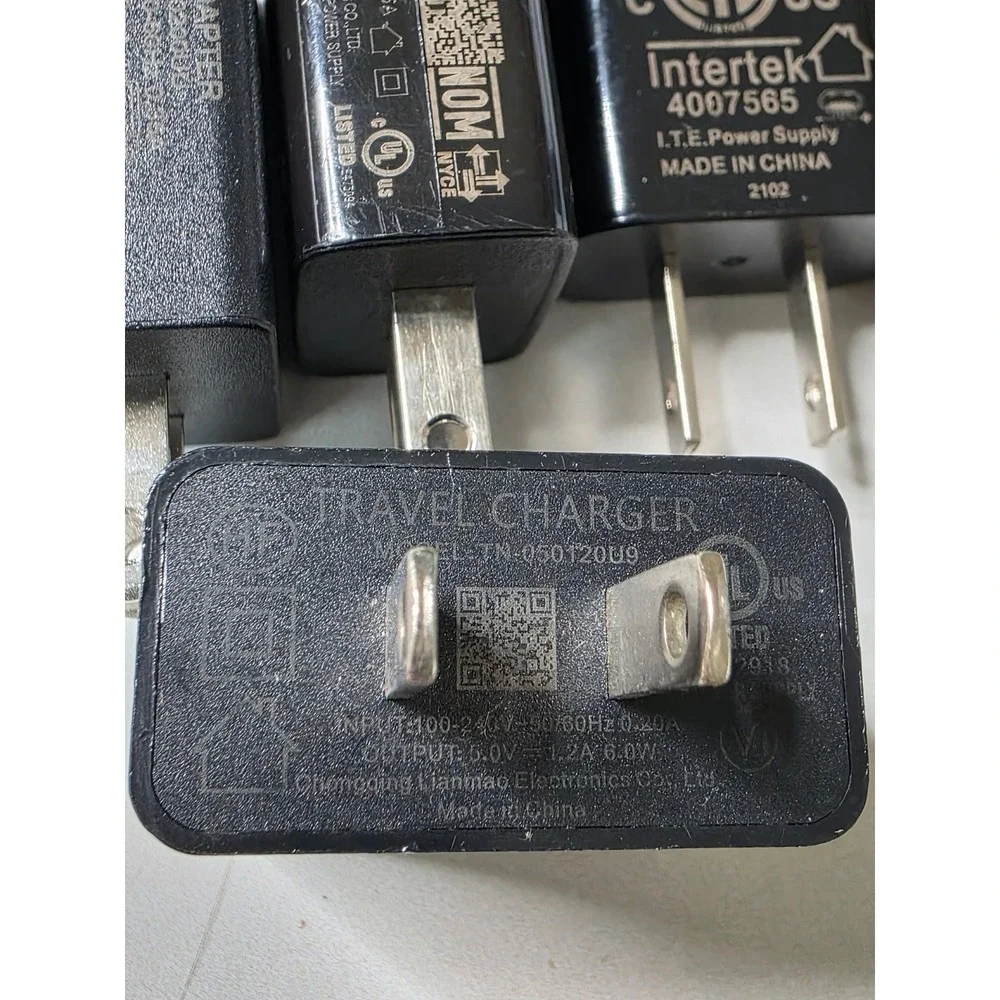 10 USB Wall Charger Power Adapters with 2 Micro USB Cables BLU Flypower W4